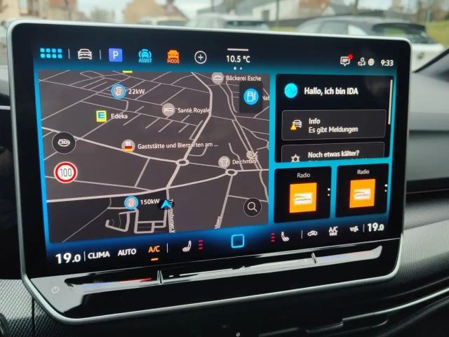 Volkswagen Golf R-Line Variant