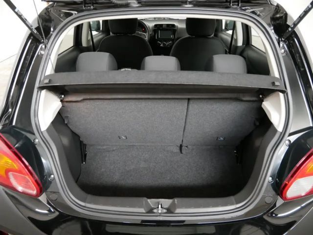 Mitsubishi Space Star Star