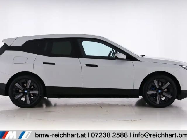BMW iX xDrive40