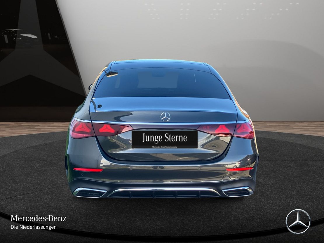 Mercedes-Benz E 200 Sedan