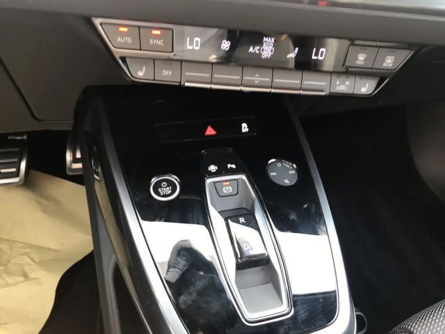 Audi Q4 e-tron S-Line