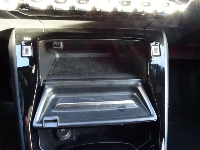 Peugeot 2008 Allure Pack PureTech