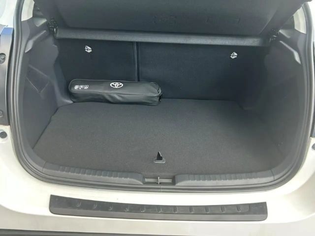 Toyota Yaris Business Hybride