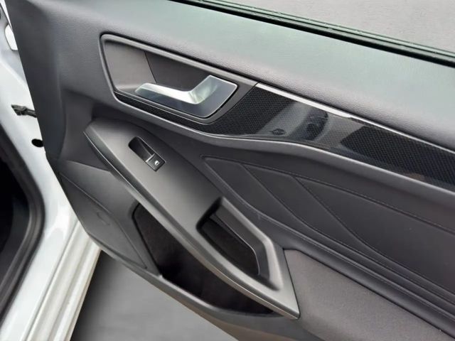 Ford Focus EcoBoost ST Line Wagon