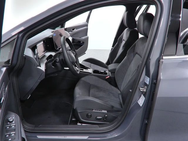 Volkswagen Golf 1.5 TSI DSG Style