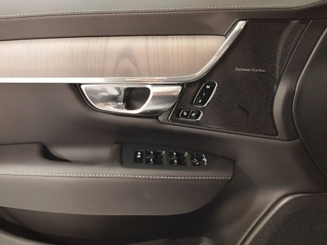 Volvo S90 AWD Dark Plus Recharge T8