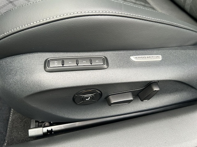 Volkswagen Passat 2.0 TSI R-Line Variant