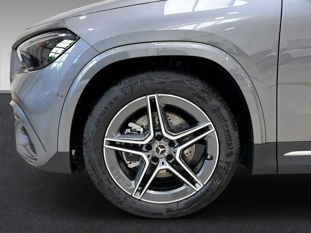 Mercedes-Benz GLA 200 AMG Line