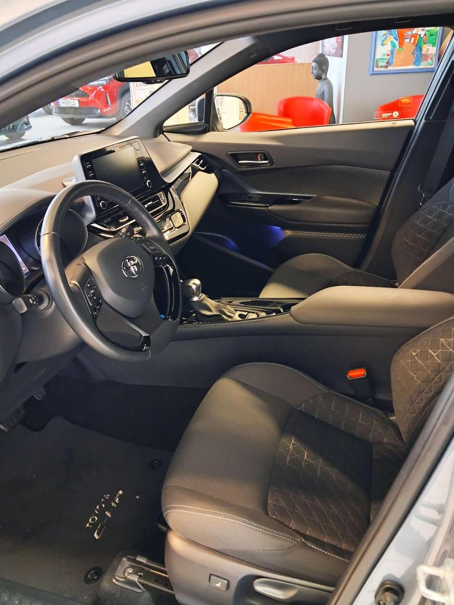 Toyota C-HR Hybride Team D