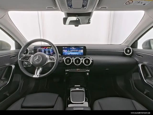 Mercedes-Benz A 180 Premium