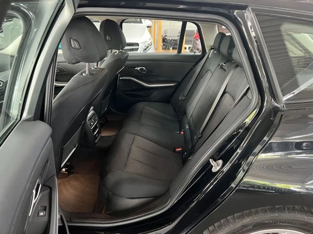 BMW 318 318d Touring