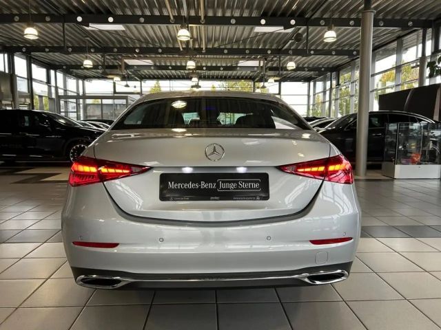 Mercedes-Benz C 200 AVANTGARDE Sedan