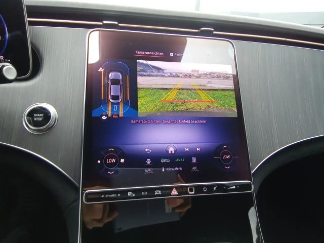 Mercedes-Benz EQE 300 AMG Line Sedan