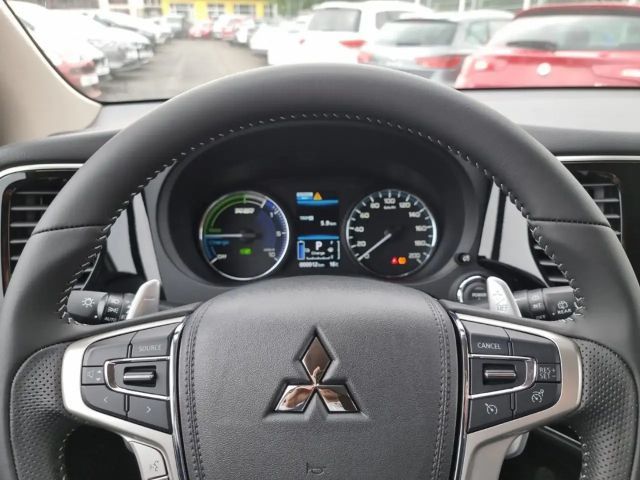 Mitsubishi Outlander AHK WR App-Navi PDC Kamera DAB