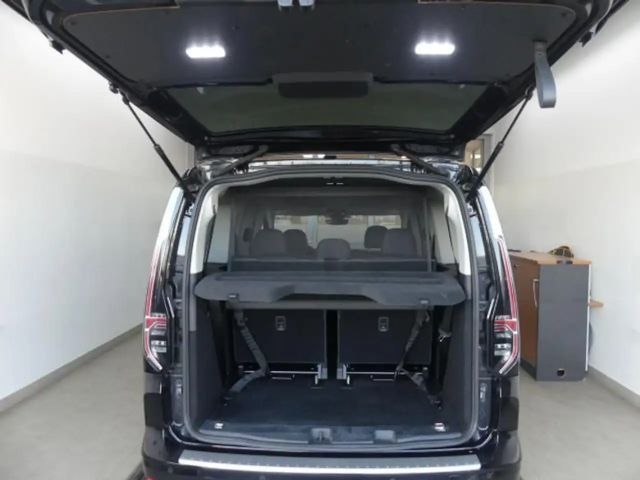 Volkswagen Caddy 1.5 TSI DSG Style