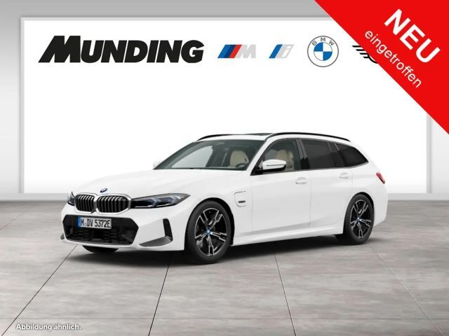 BMW 330 330e M-Sport Touring xDrive