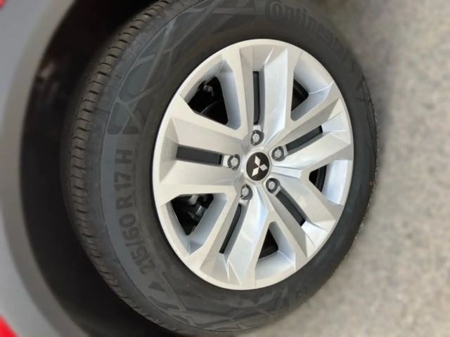 Mitsubishi ASX Invite