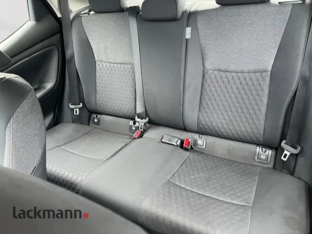 Toyota Yaris Hatchback Hybride Team D