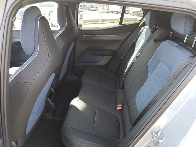 Volvo EX30 Extended range Plus Single motor