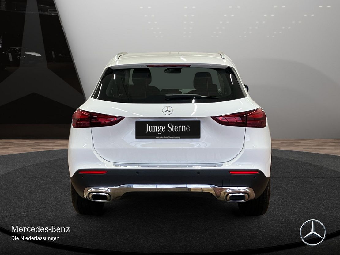 Mercedes-Benz GLA 180 Progressive