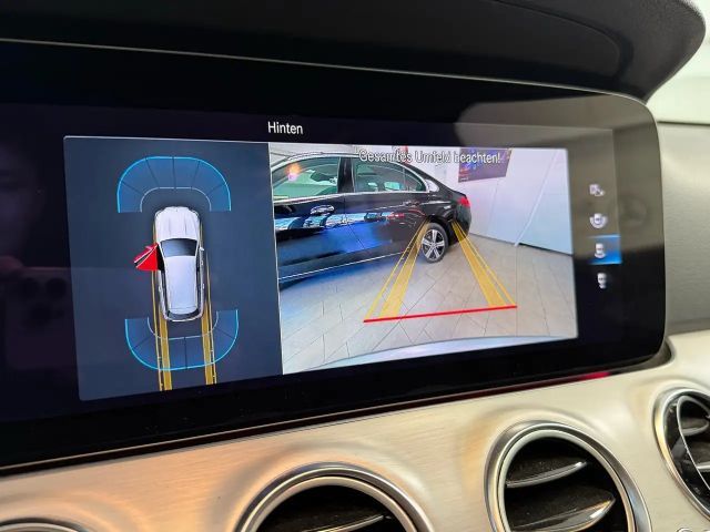 Mercedes-Benz E 220 AVANTGARDE E 220 d Estate