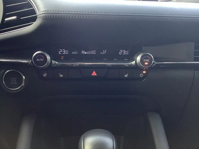 Mazda 3 Exclusive-line