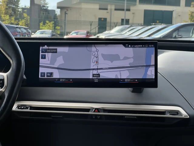 BMW iX xDrive40