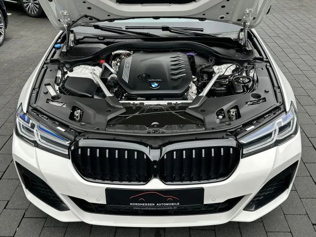 BMW 540 540d M-Sport Touring xDrive
