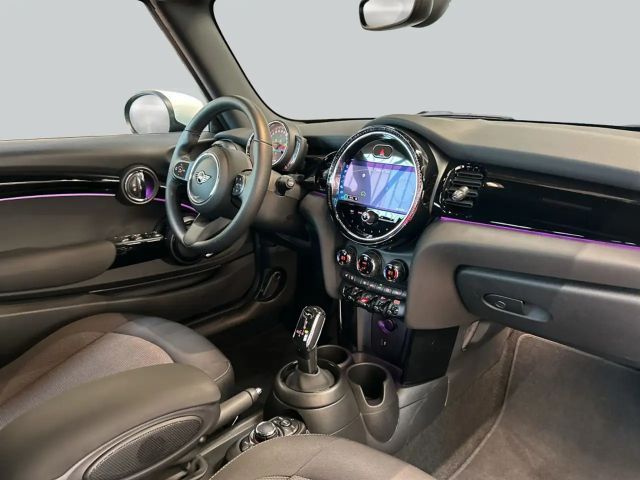 MINI Cooper Cabrio Cooper Cabrio Aut. Essential Trim