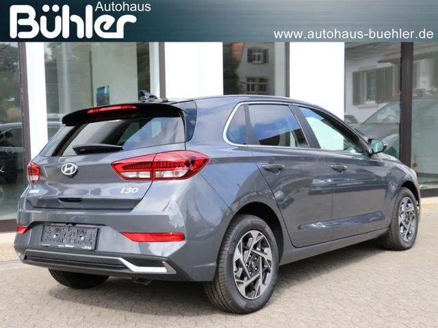 Hyundai i30 Hybrid T-GDi Trend