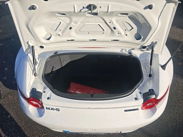 Mazda MX-5 Exclusive-line SkyActiv