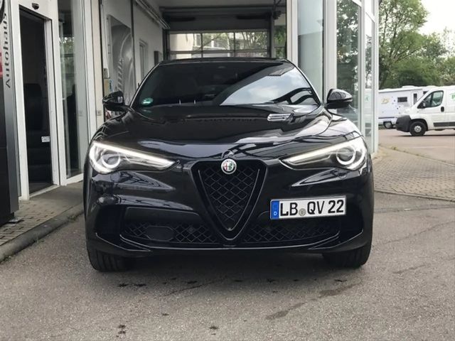 Alfa Romeo Stelvio Q4 Quadrifoglio