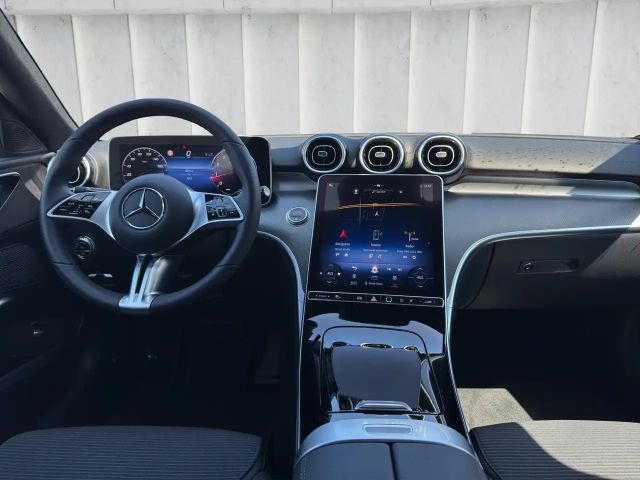 Mercedes-Benz C 180 AVANTGARDE Sedan