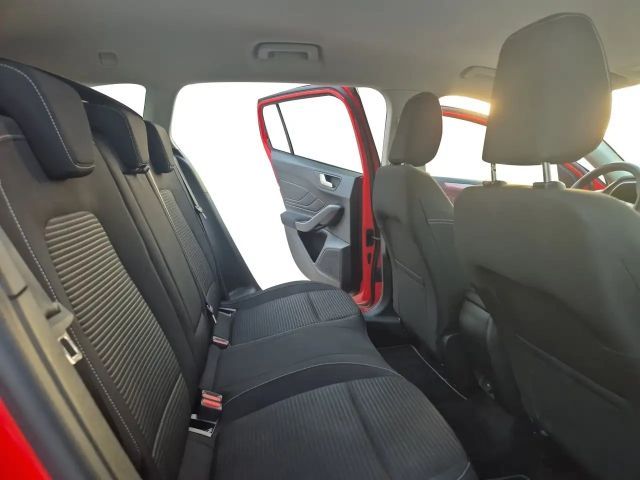 Ford Focus Titanium Wagon