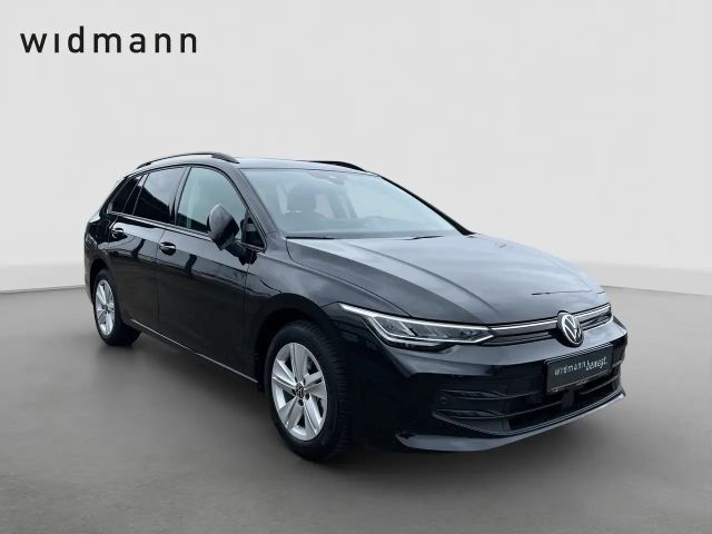 Volkswagen Golf 1.5 TSI Life Variant
