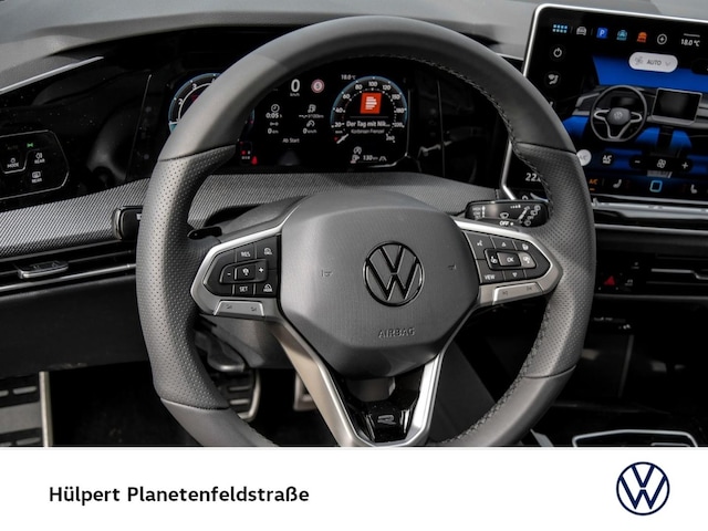 Volkswagen Golf DSG R-Line