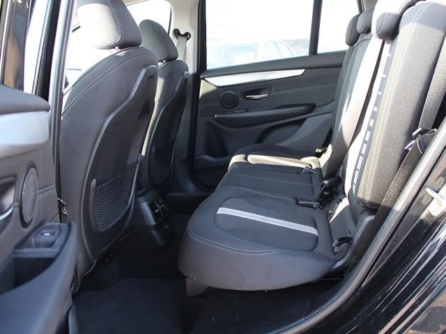 BMW 218 218d Gran Tourer Sport Line