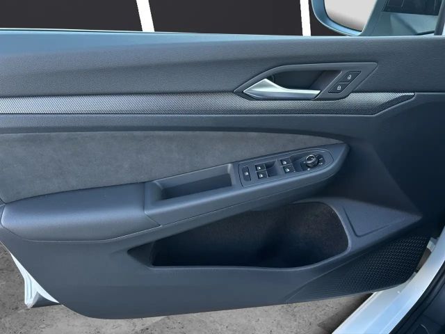 Volkswagen Golf DSG Golf VIII R-Line Variant