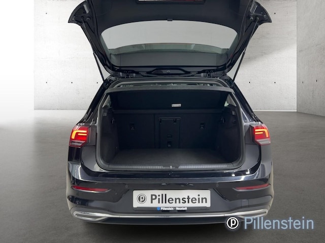 Volkswagen Golf Style