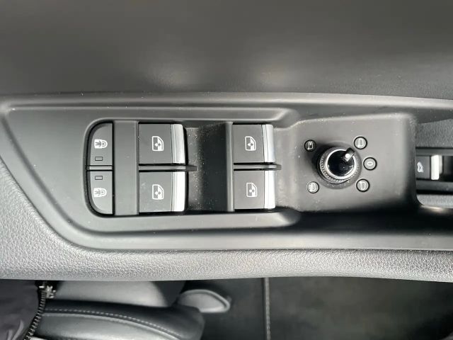 Audi A4 35 TFSI Avant S-Tronic