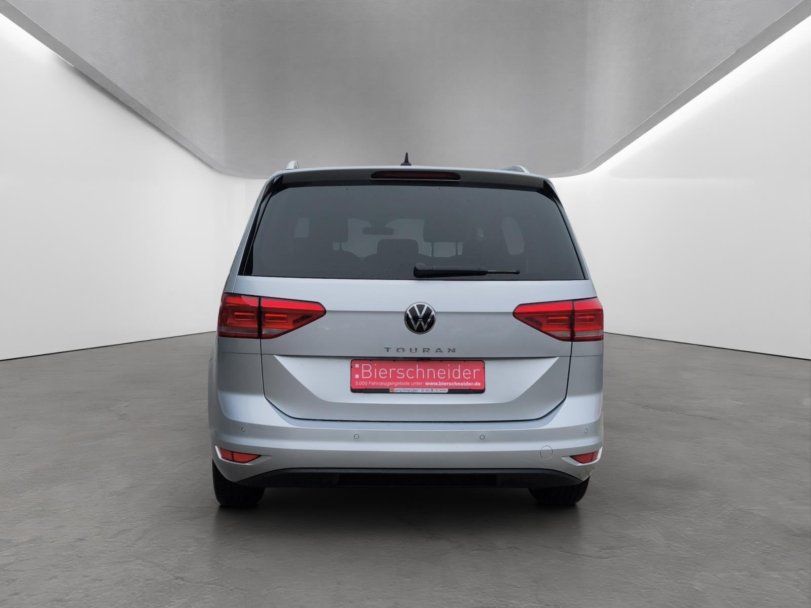 Volkswagen Touran 1.5 TSI Pro