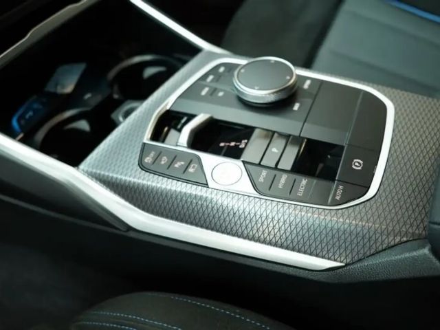 BMW 330 330e M-Sport Touring