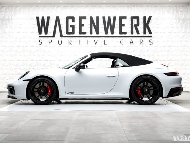 Porsche 992 Cabrio Carrera GTS
