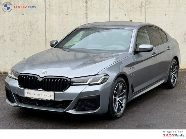 BMW 545 545e Sedan xDrive