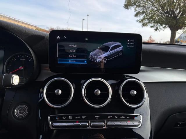 Mercedes-Benz GLC 300 4MATIC