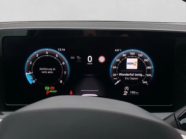 Volkswagen Passat 1.5 eTSI Business Variant