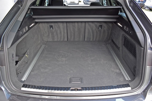 Audi A6 40 TDI Avant S-Line S-Tronic