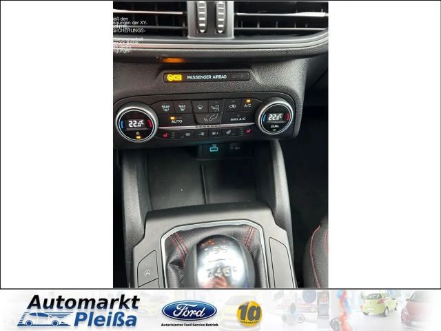 Ford Focus EcoBoost ST Line Wagon