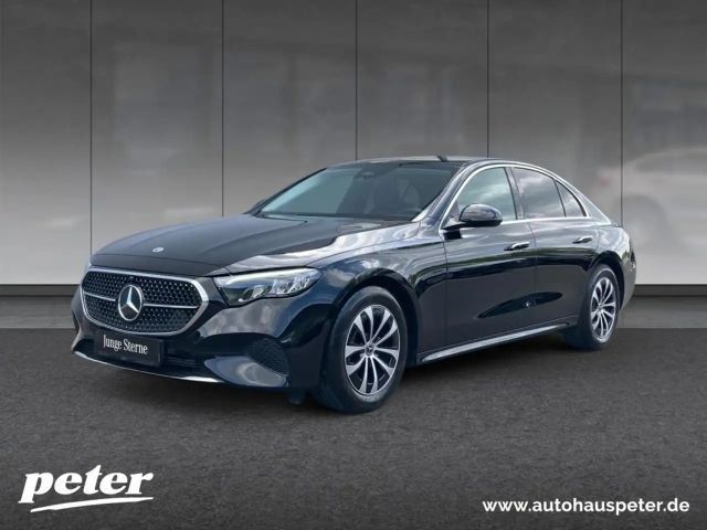 Mercedes-Benz E 220 AVANTGARDE E 220 d Sedan