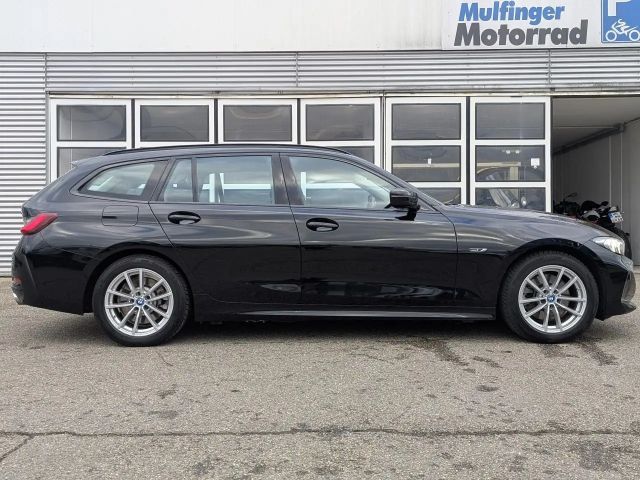 BMW 320 320e Touring